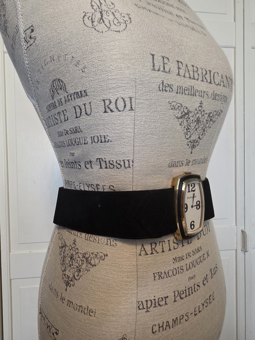Vintage Black Suede Belt with Decorative Watch Face Buckle - Picture 3 of 16